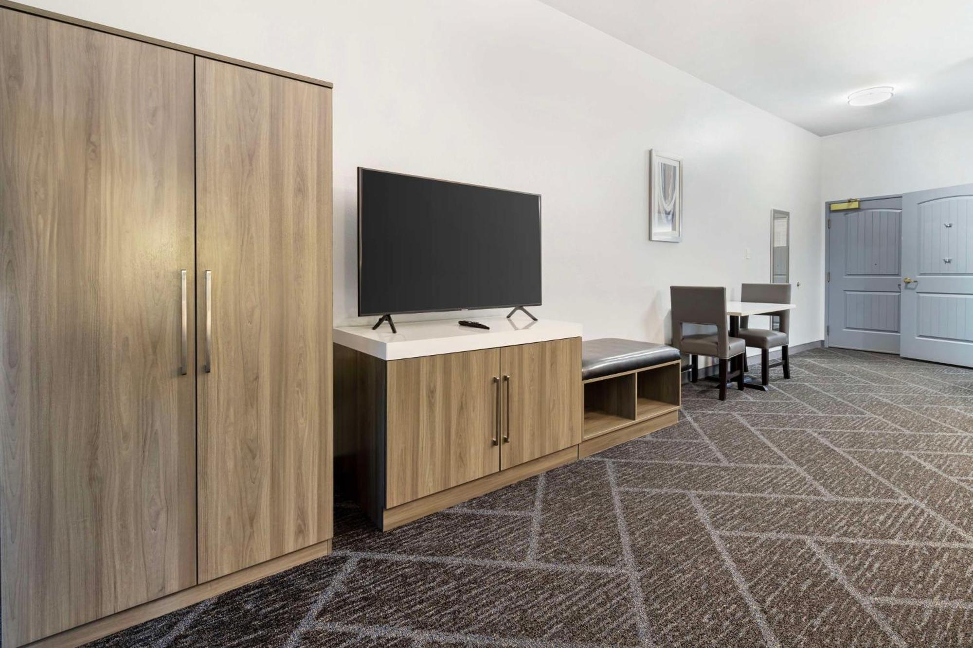 Best Western Plus Appleton Airport Mall Hotel Dış mekan fotoğraf